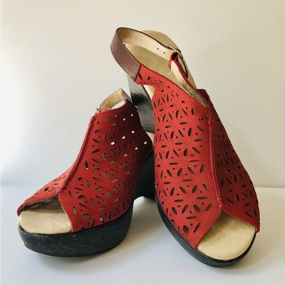 JAMBU WOMEN'S SANDALS SIZE 9M RED SLINBACK VERA RED WEDGE SANDALScj16 - Picture 2 of 9